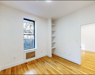 443 West 51st Street - Photo Thumbnail 7