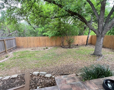 8309 Alvin High Ln - Photo Thumbnail 11