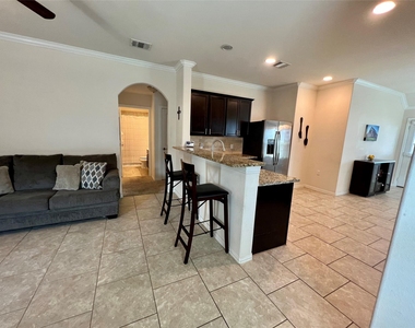 10233 Crescendo Ln - Photo Thumbnail 18