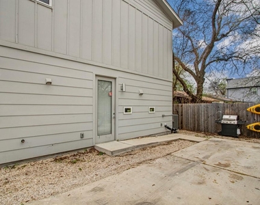 6404 Porter St - Photo Thumbnail 24