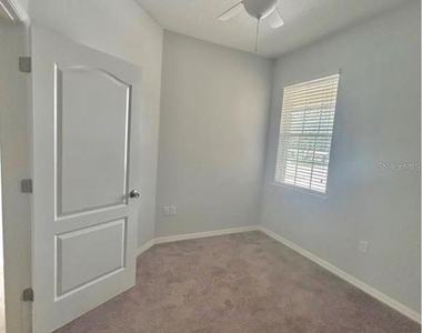 1781 Barton Towne Circle - Photo Thumbnail 5