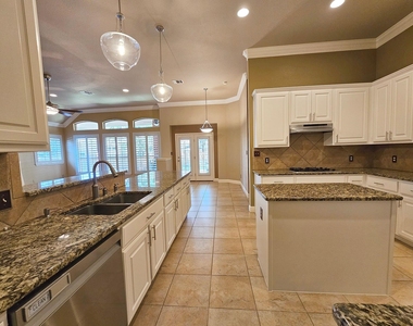 3117 Fiorellino Pl - Photo Thumbnail 12