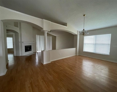 922 Brightview Drive - Photo Thumbnail 2