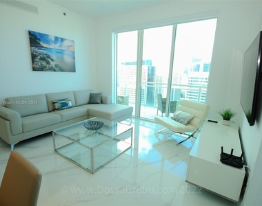 950 Brickell Bay Dr - Photo Thumbnail 13