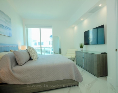 950 Brickell Bay Dr - Photo Thumbnail 29