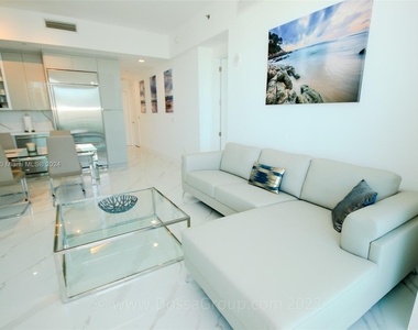 950 Brickell Bay Dr - Photo Thumbnail 9