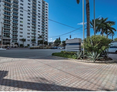 3000 S Ocean Dr - Photo Thumbnail 1