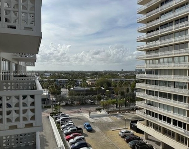 4010 Galt Ocean Dr - Photo Thumbnail 29