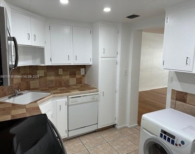 4010 Galt Ocean Dr - Photo Thumbnail 4