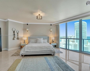 3101 S Ocean Dr - Photo Thumbnail 6