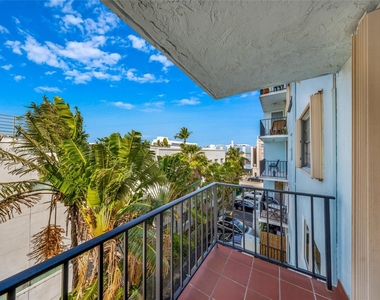 720 Collins Ave - Photo Thumbnail 37