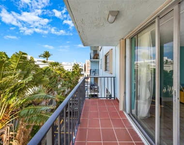 720 Collins Ave - Photo Thumbnail 38