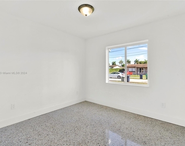 12434 Sw 27th St - Photo Thumbnail 9