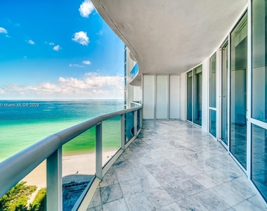 16001 Collins Ave - Photo Thumbnail 1