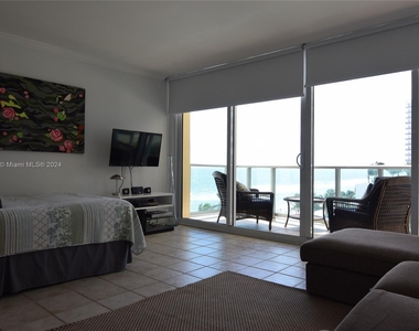 2501 S Ocean Dr - Photo Thumbnail 15