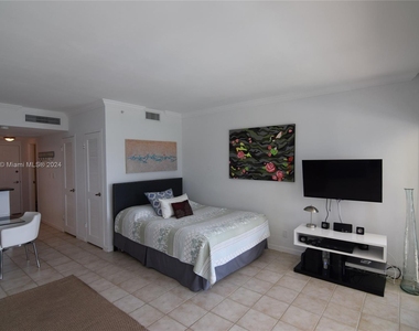 2501 S Ocean Dr - Photo Thumbnail 9