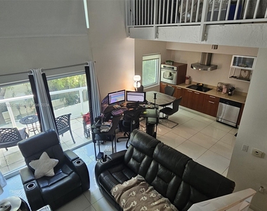 1528 Brickell Ave - Photo Thumbnail 9