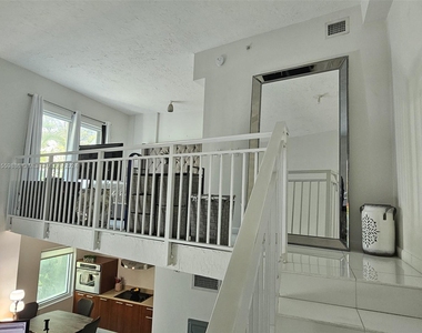 1528 Brickell Ave - Photo Thumbnail 11