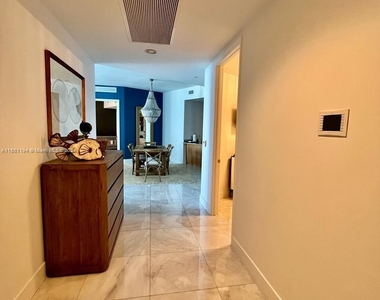 15811 Collins Ave - Photo Thumbnail 21