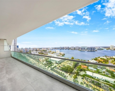 18501 Collins Ave - Photo Thumbnail 28