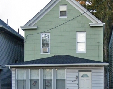 480 Brook Ave - Photo Thumbnail 0