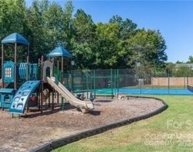 12511 Agate Lane - Photo Thumbnail 28