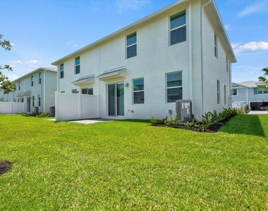 259 Oprey Preserve Boulevard - Photo Thumbnail 1