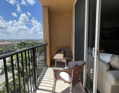 651 Okeechobee Boulevard - Photo Thumbnail 14