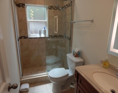 12190 Colony Avenue - Photo Thumbnail 16