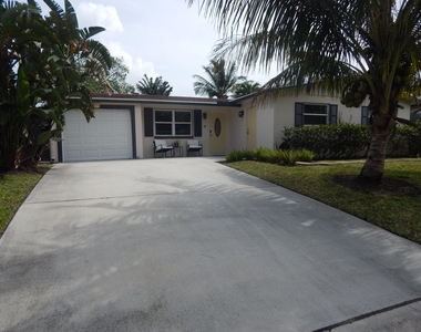 12190 Colony Avenue - Photo Thumbnail 2