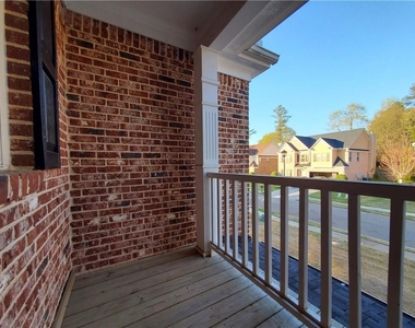 2818 Peachbrook Lane - Photo Thumbnail 11