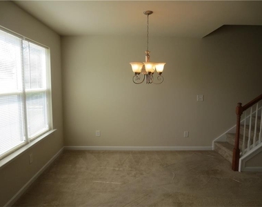 1254 Rockfield Circle - Photo Thumbnail 3