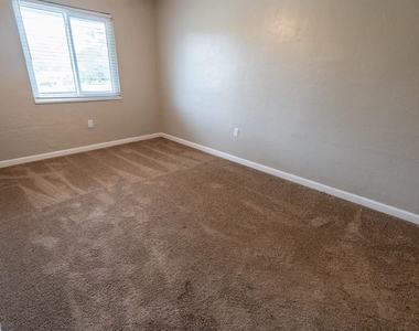 2765 W Tharpe Street - Photo Thumbnail 14