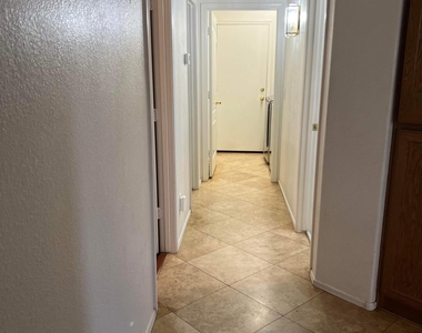 9817 W Tonopah Drive - Photo Thumbnail 4