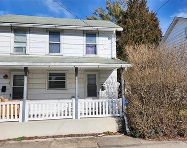 1509 Newport Avenue - Photo Thumbnail 0