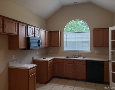 1349 Kingston Oaks Drive - Photo Thumbnail 9