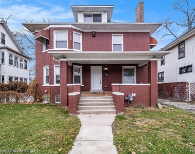 724 Calvert Street - Photo Thumbnail 0