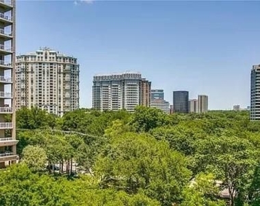 3225 Turtle Creek Boulevard - Photo Thumbnail 6