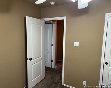 3919 Nuttall Oak Dr - Photo Thumbnail 26