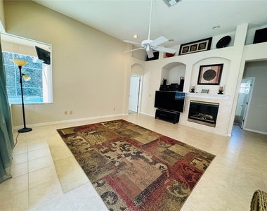 10414 Edgefield Place - Photo Thumbnail 12