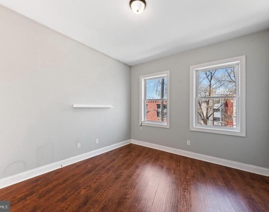 2478 Frankford Ave - Photo Thumbnail 12