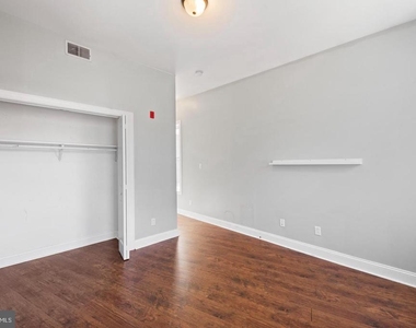 2478 Frankford Ave - Photo Thumbnail 13