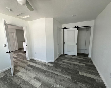 1321 N Sultana Avenue - Photo Thumbnail 9