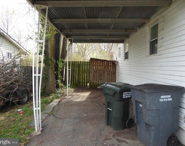 903 Regency Rd - Photo Thumbnail 2