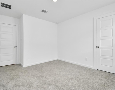 1123 Briscoe Court - Photo Thumbnail 14