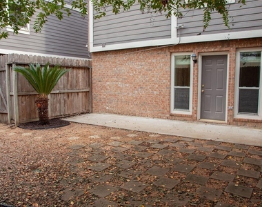 4811 Austin Street - Photo Thumbnail 9