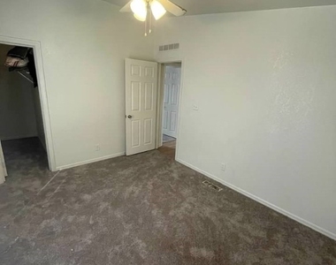 3560 Estes Park Drive - Photo Thumbnail 44