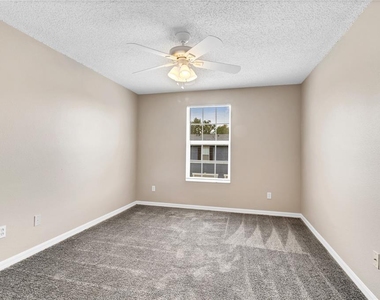 12715 Somerset Oaks Street - Photo Thumbnail 13