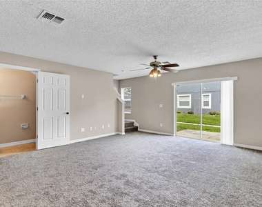 12715 Somerset Oaks Street - Photo Thumbnail 8