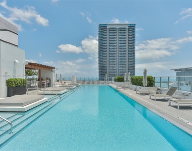 1010 Brickell Ave - Photo Thumbnail 44